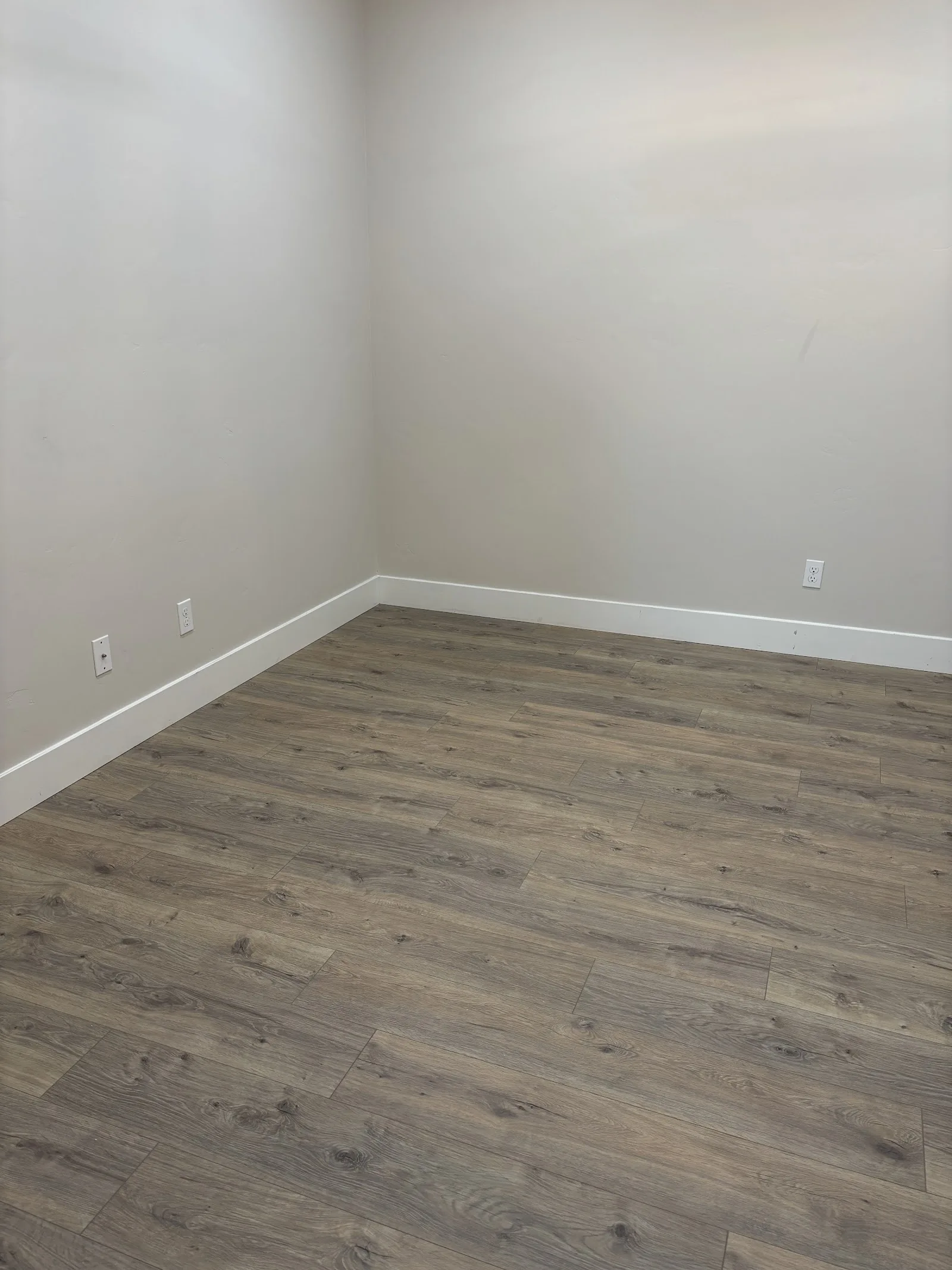 How we install laminate that doesn't squeak or peak